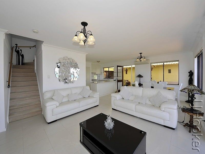 24/19 San Marco Quays, Halls Head WA 6210