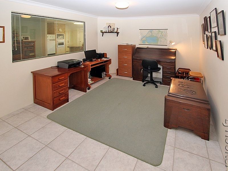 67 Admiralty Crescent, Halls Head WA 6210