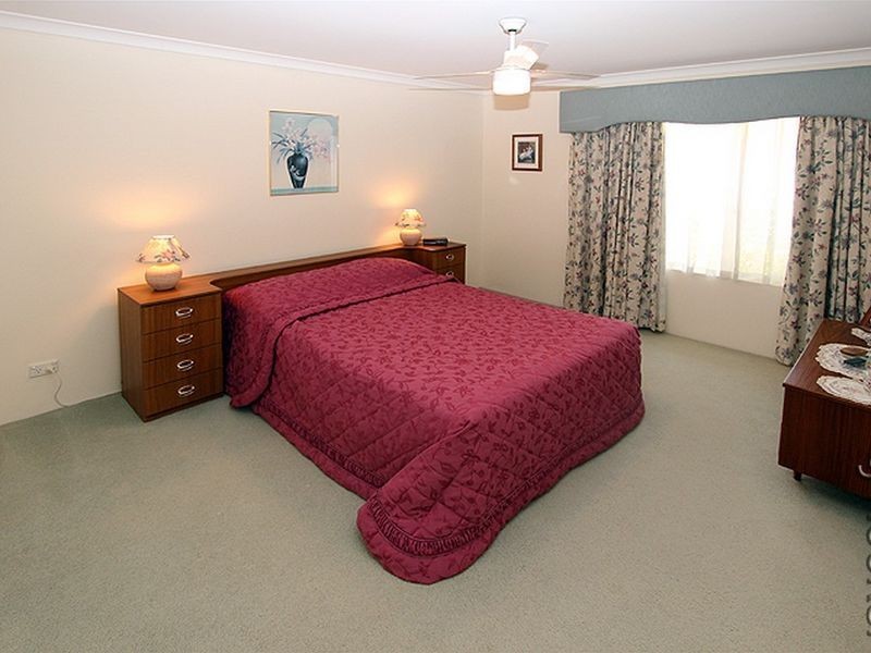 67 Admiralty Crescent, Halls Head WA 6210