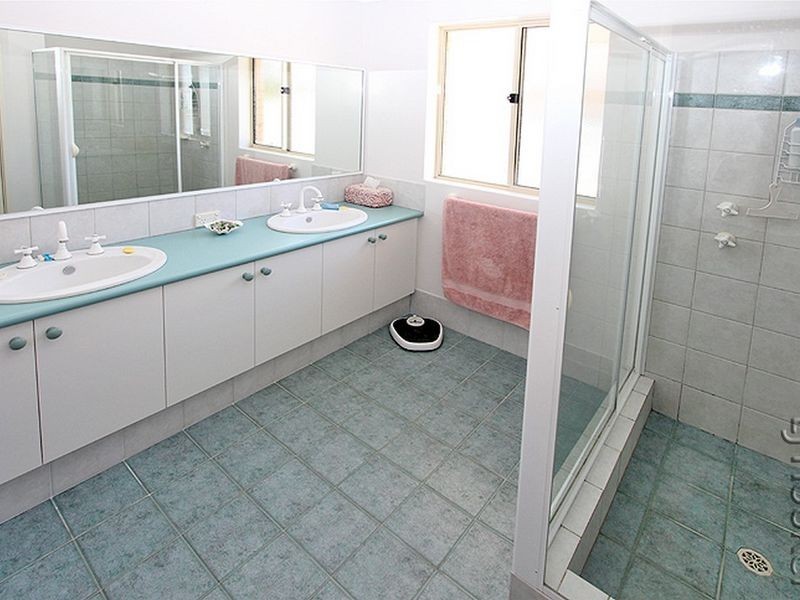 67 Admiralty Crescent, Halls Head WA 6210