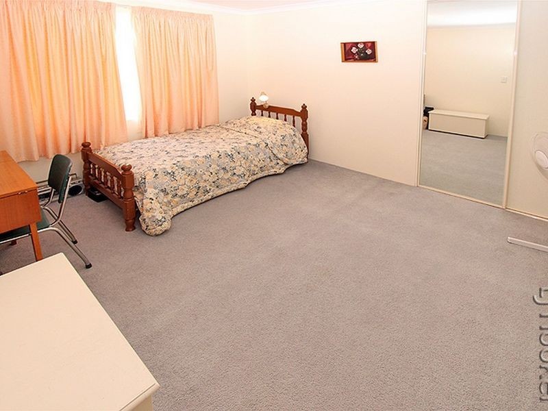 67 Admiralty Crescent, Halls Head WA 6210