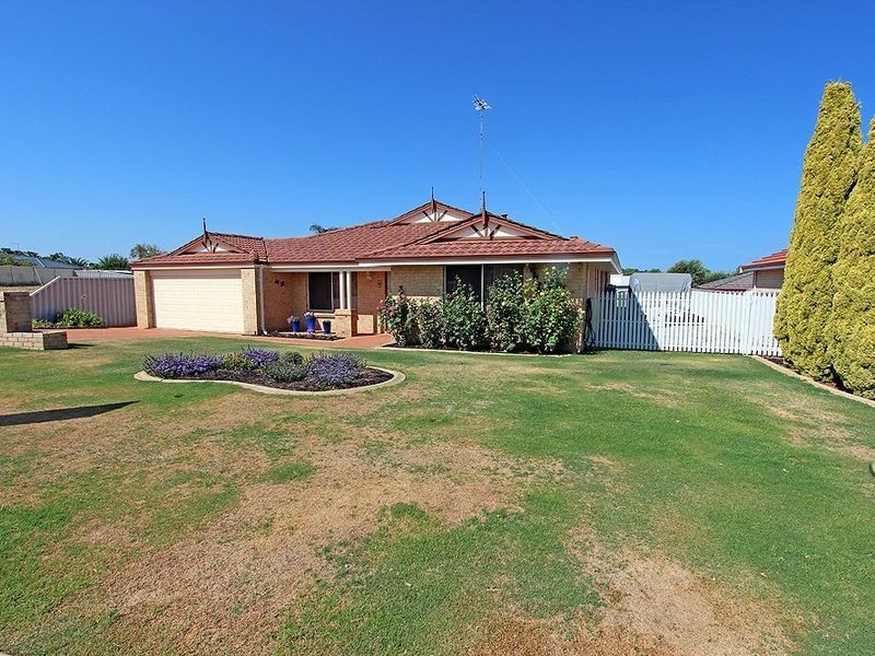 67 Admiralty Crescent, Halls Head WA 6210