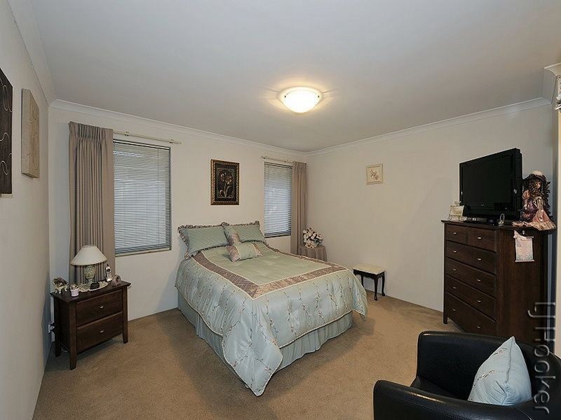 8/10 Binnar Court, Erskine WA 6210