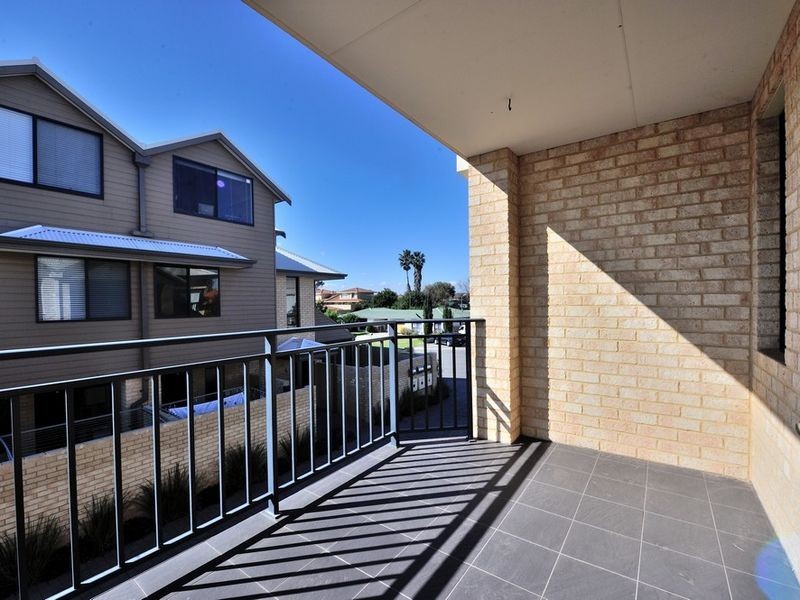 18 Shannon Road, Silver Sands WA 6210