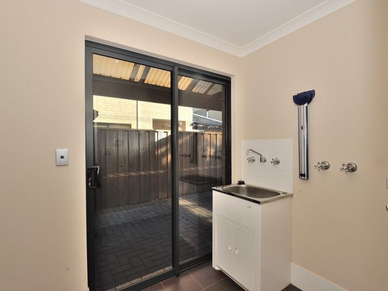 18 Shannon Road, Silver Sands WA 6210