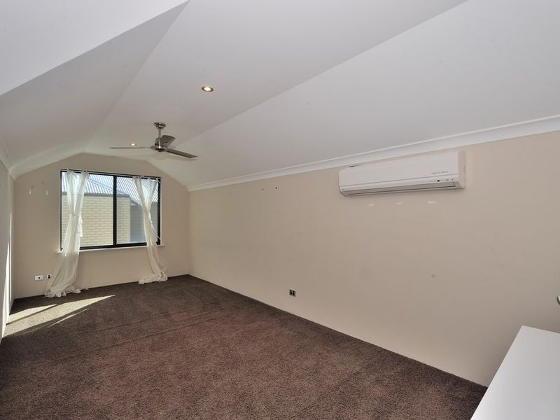 18 Shannon Road, Silver Sands WA 6210