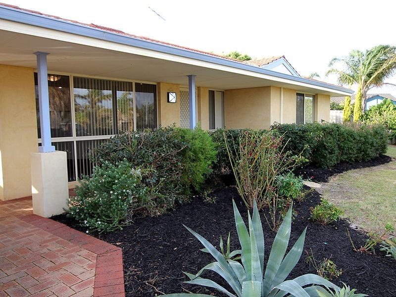 19 Malabor Mews, Halls Head WA 6210