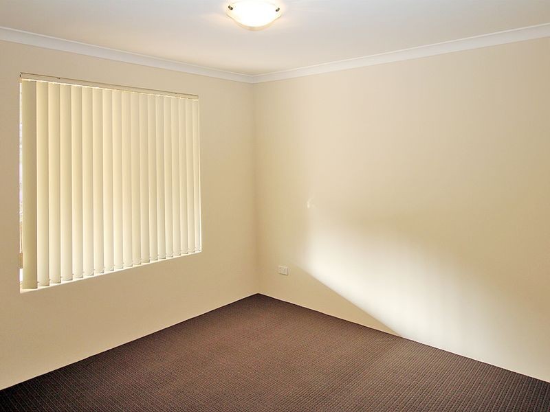 19 Malabor Mews, Halls Head WA 6210