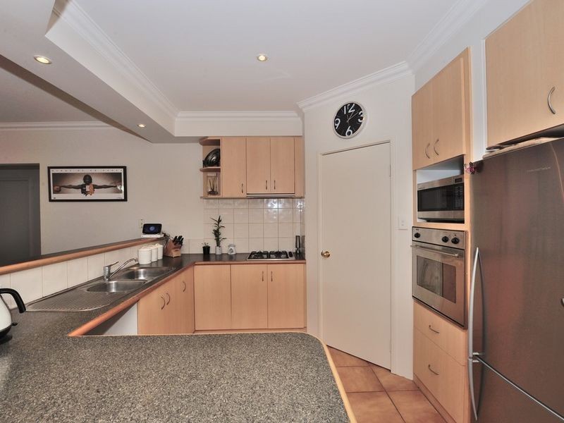 3 Seaforth Drive, Halls Head WA 6210