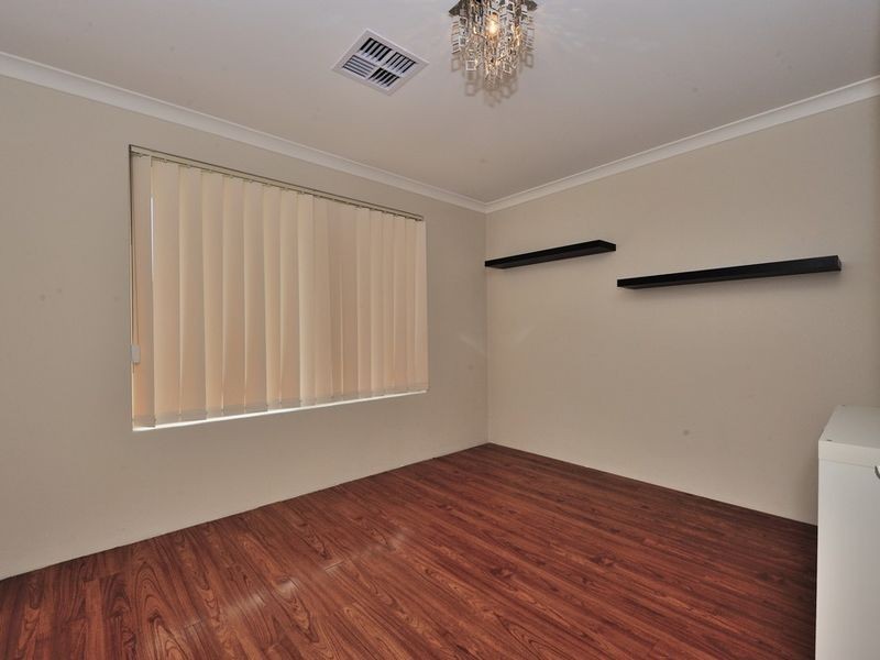 3 Seaforth Drive, Halls Head WA 6210