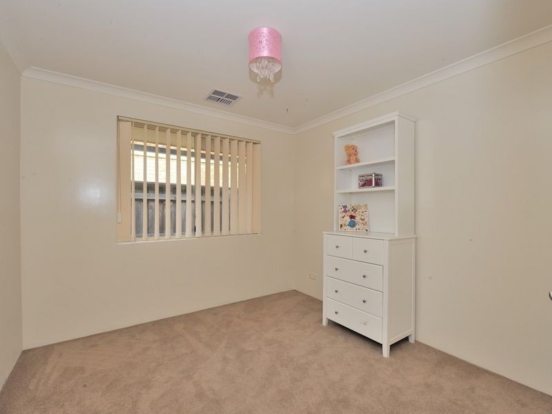 3 Seaforth Drive, Halls Head WA 6210