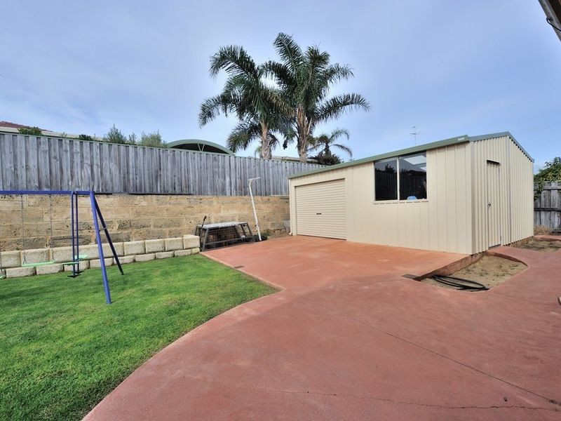 3 Seaforth Drive, Halls Head WA 6210
