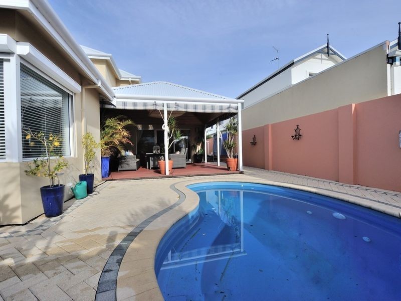 29 Sirrocco Drive, Erskine WA 6210