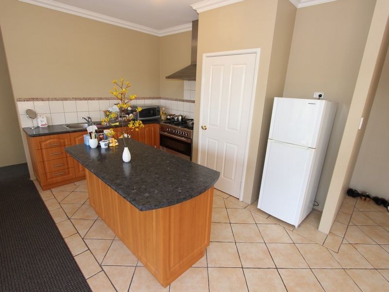 2/2A Ward Street, Mandurah WA 6210