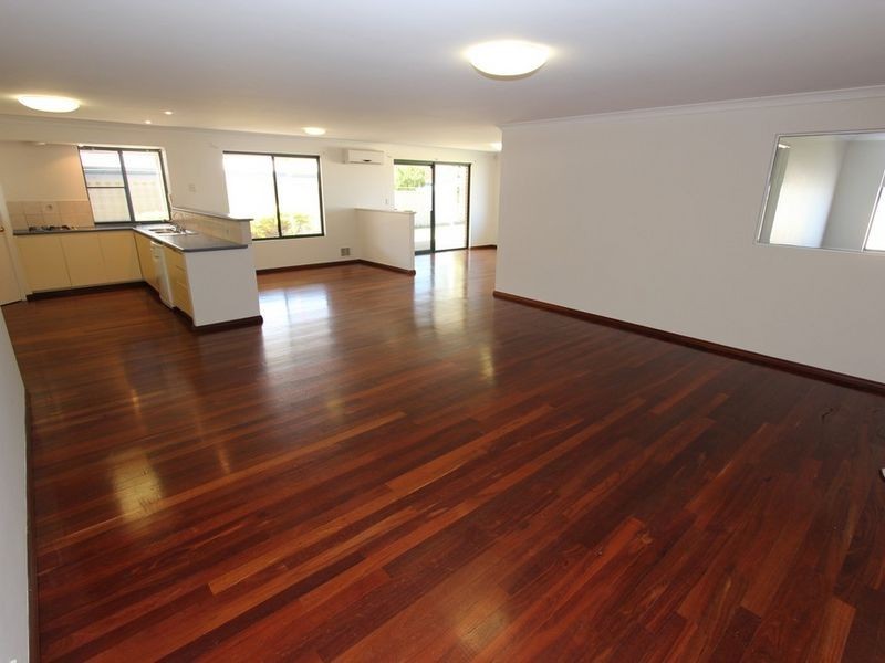 6 Scarab Court, Halls Head WA 6210