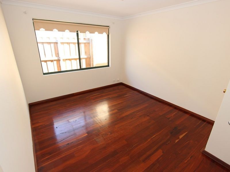 6 Scarab Court, Halls Head WA 6210