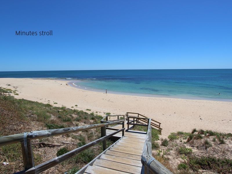 4B Oversby Street, Halls Head WA 6210