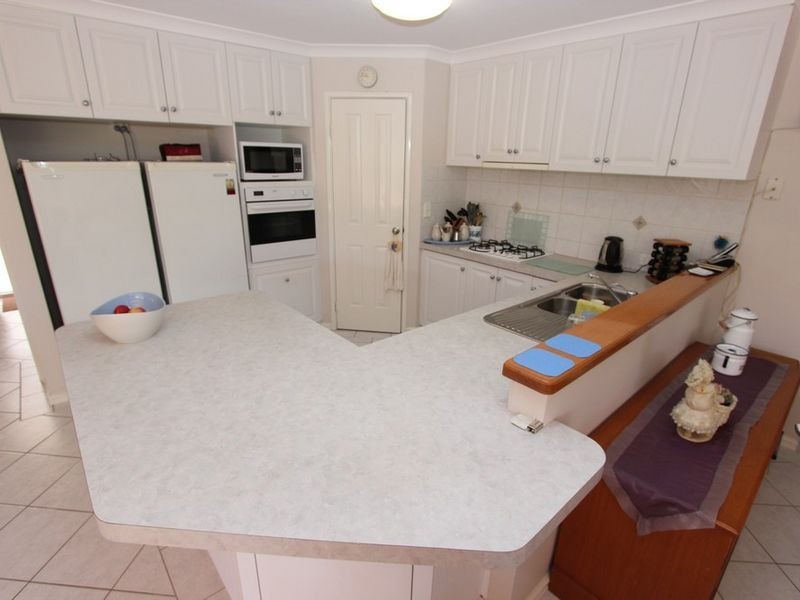 4B Oversby Street, Halls Head WA 6210