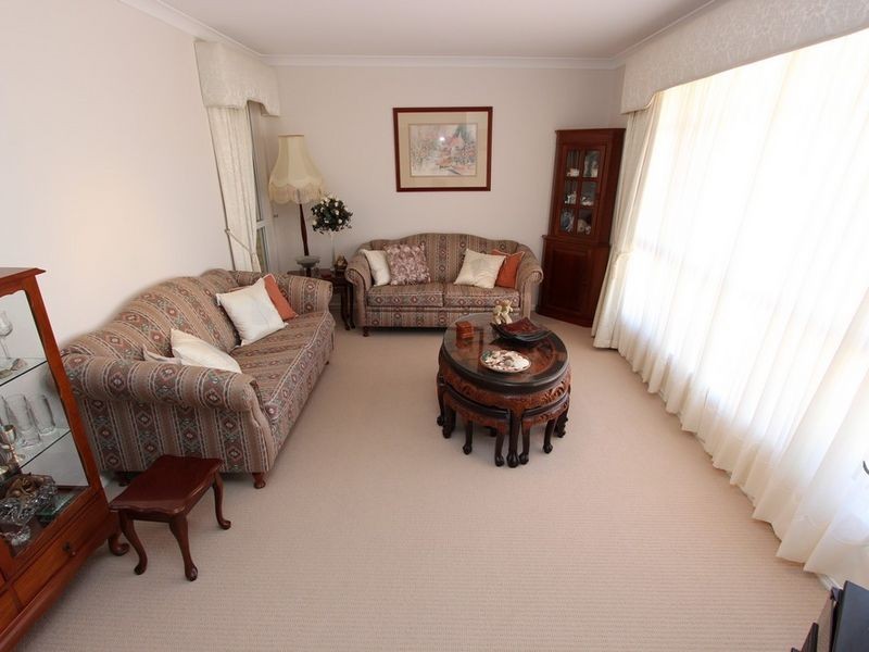 4B Oversby Street, Halls Head WA 6210