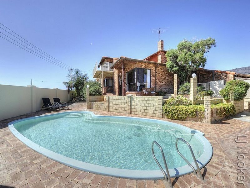 8 Hera Court, San Remo WA 6210