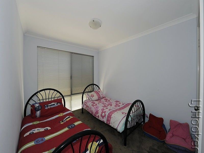 5 Prentice Way, Lakelands WA 6180