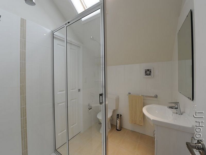 9 Ragamuffin Point, Halls Head WA 6210