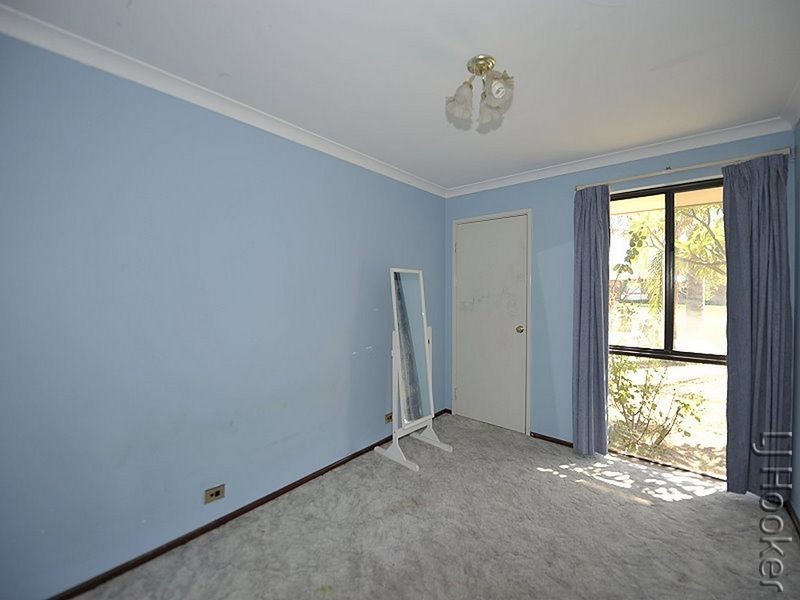 29 Kookerbrook Street, Dudley Park WA 6210