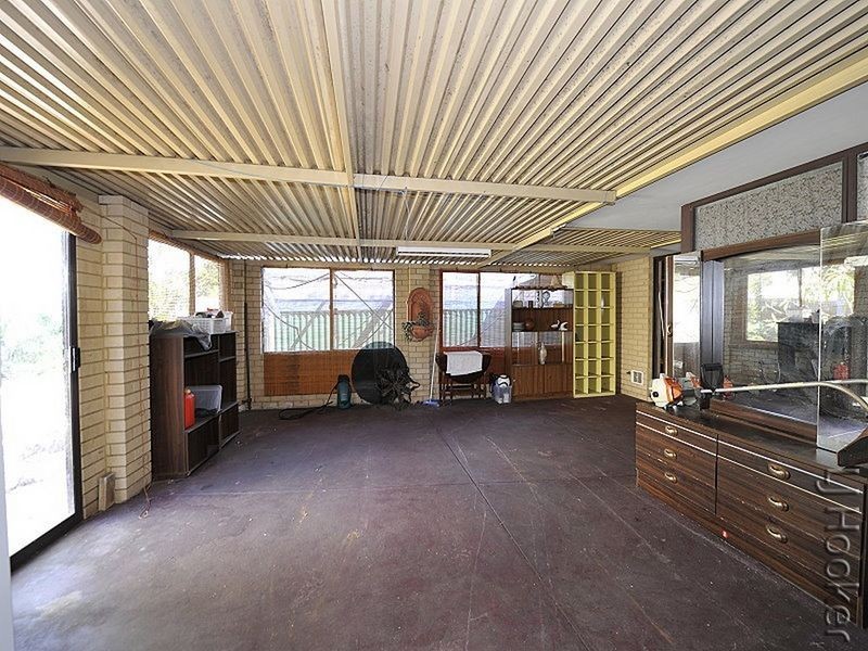 29 Kookerbrook Street, Dudley Park WA 6210