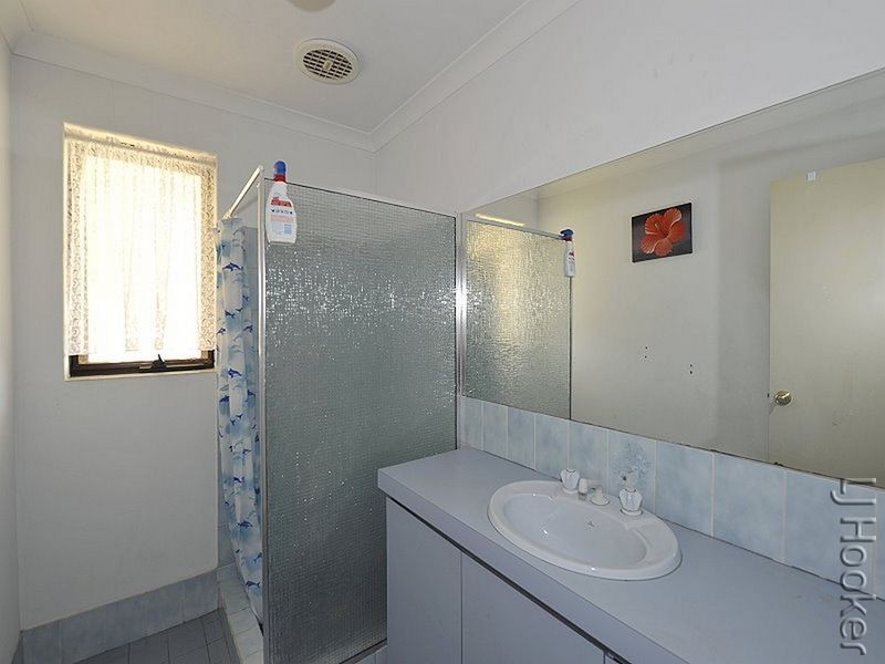 29 Kookerbrook Street, Dudley Park WA 6210