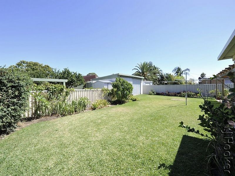 14 Terry Crescent, Mandurah WA 6210