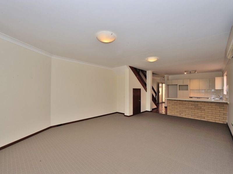 1/76 Ormsby Terrace, Mandurah WA 6210