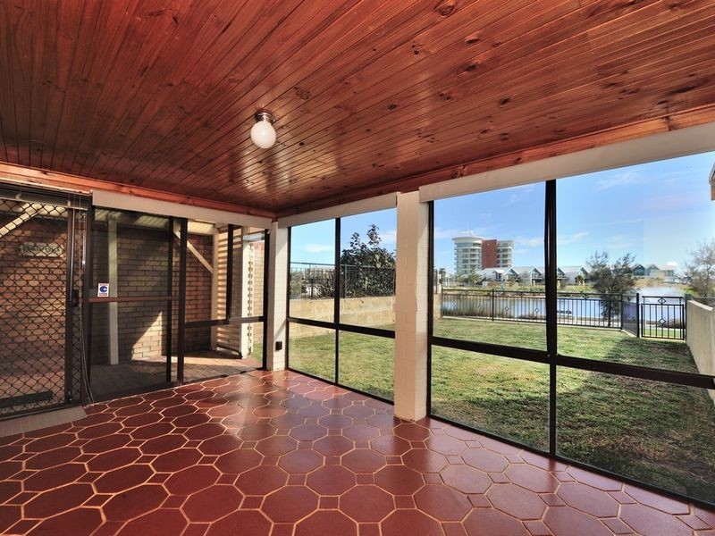 1/76 Ormsby Terrace, Mandurah WA 6210