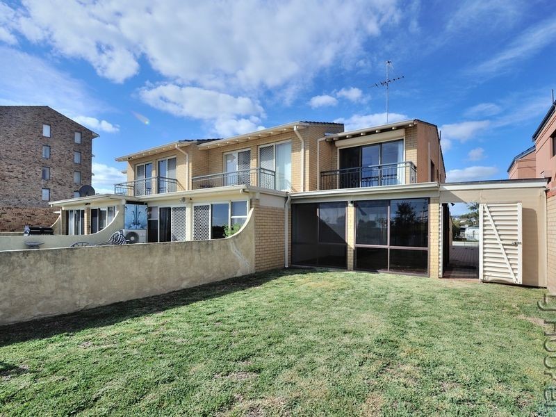 1/76 Ormsby Terrace, Mandurah WA 6210