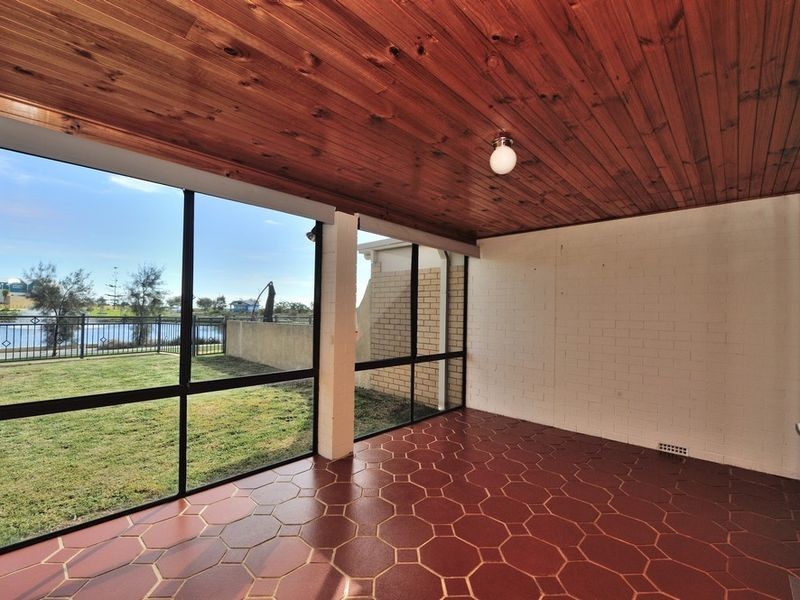 1/76 Ormsby Terrace, Mandurah WA 6210