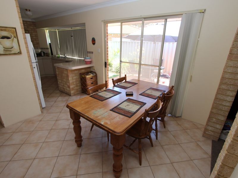 6B Seaton Close, Halls Head WA 6210