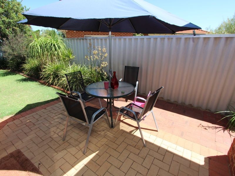 6B Seaton Close, Halls Head WA 6210