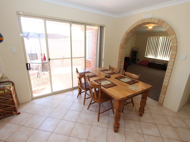 6B Seaton Close, Halls Head WA 6210