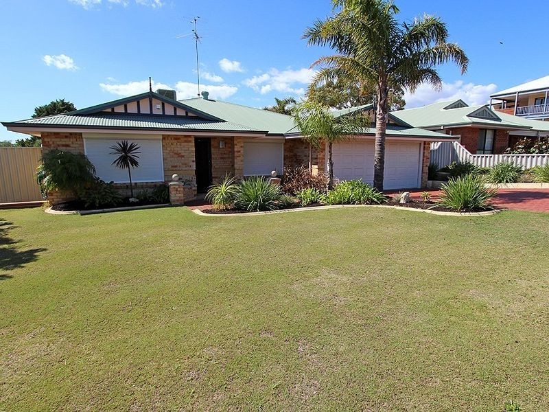 15 Carabeen Place, Halls Head WA 6210