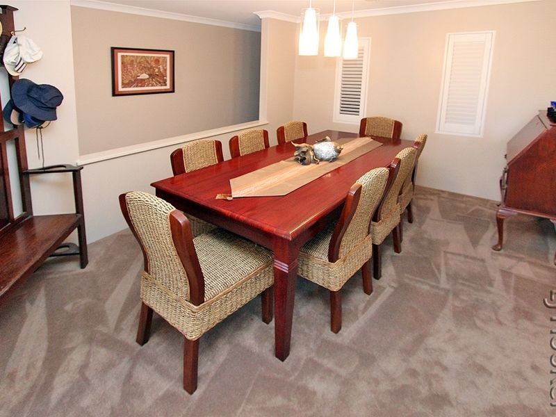 15 Carabeen Place, Halls Head WA 6210