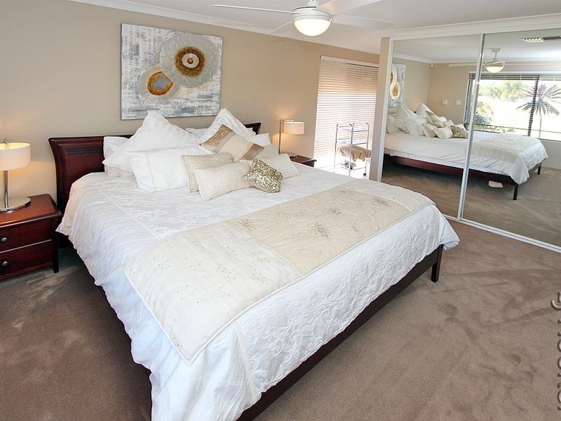 15 Carabeen Place, Halls Head WA 6210