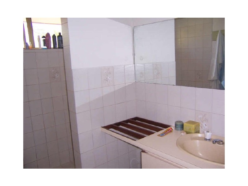 2/15 Newstead Close, Halls Head WA 6210