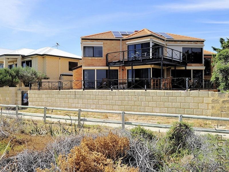 64 Hickman Road, Silver Sands WA 6210