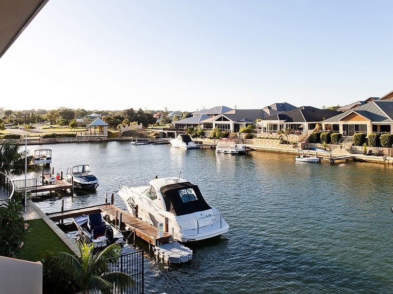 Halls Head WA 6210