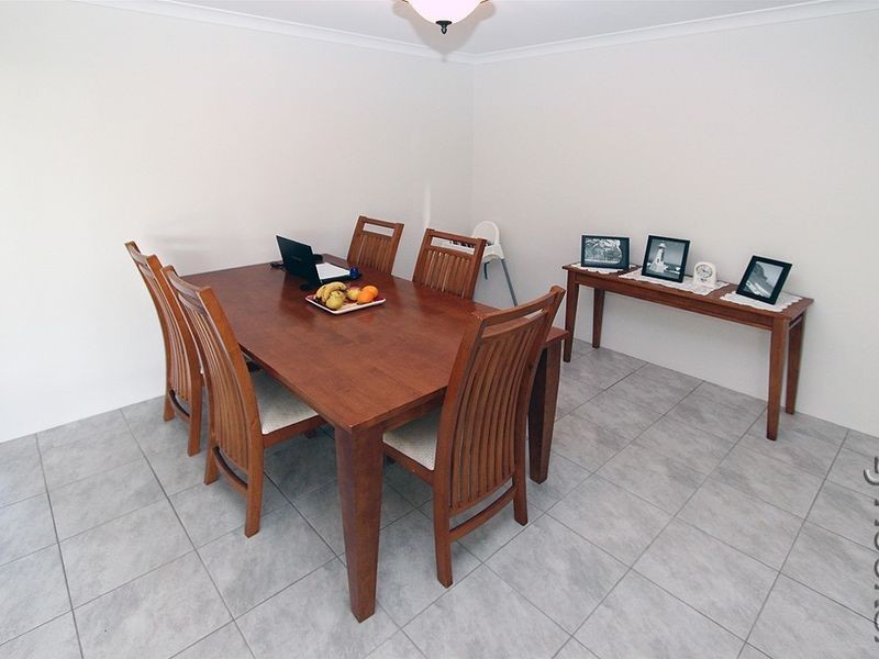 6 Lutea Road, Halls Head WA 6210