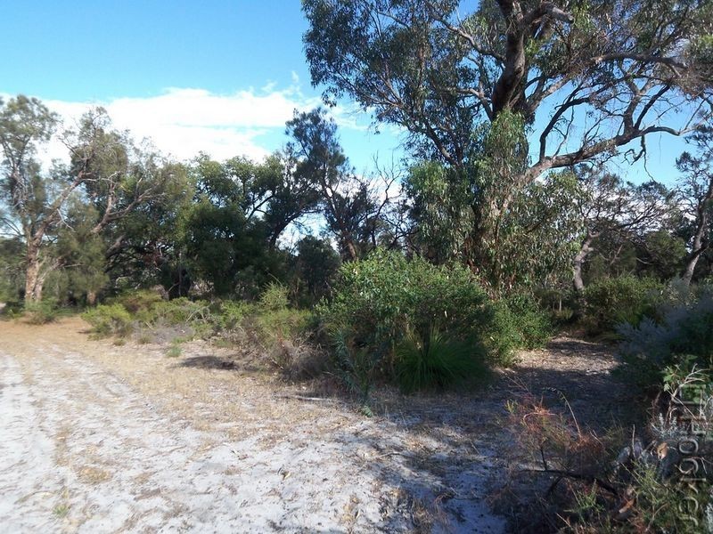 8 Ridgewood Drive, Dawesville WA 6211