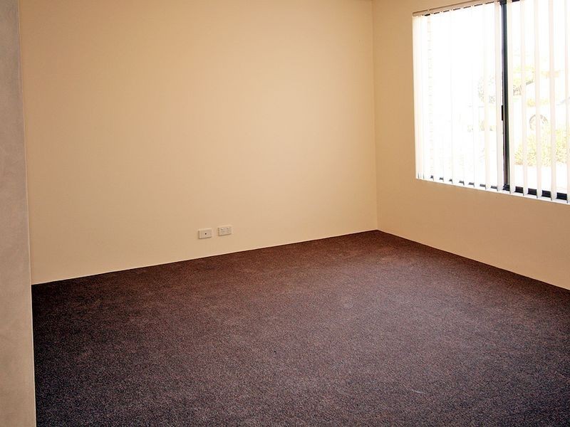 8/18 Irrawaddy Drive, Greenfields WA 6210
