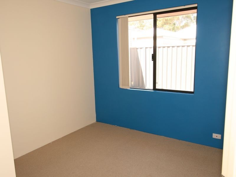 8/18 Irrawaddy Drive, Greenfields WA 6210