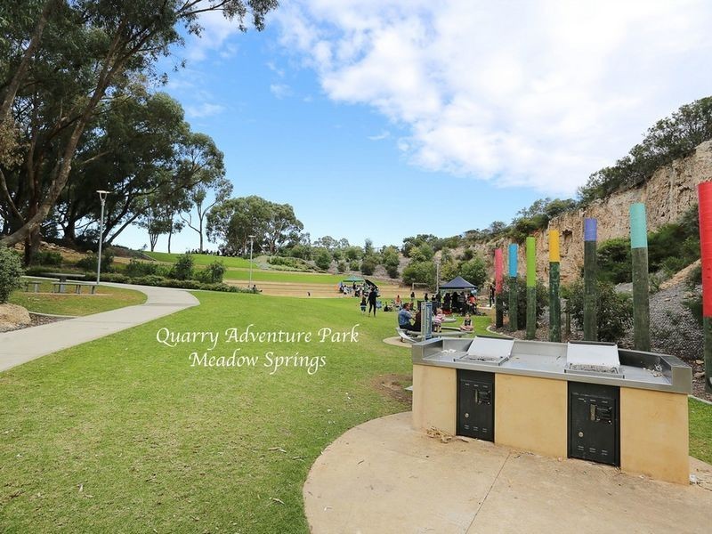 22 Philmont Way, Meadow Springs WA 6210