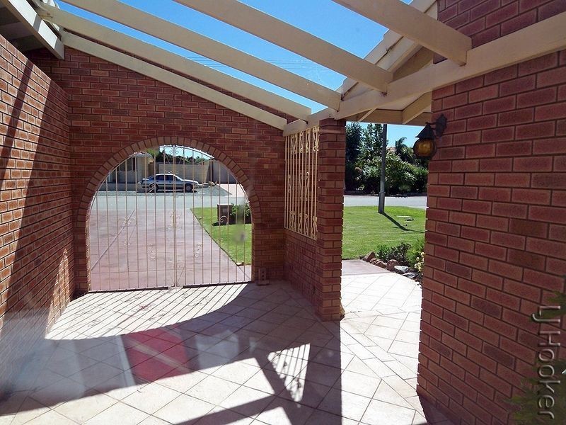 35 Sievewright Street, Silver Sands WA 6210