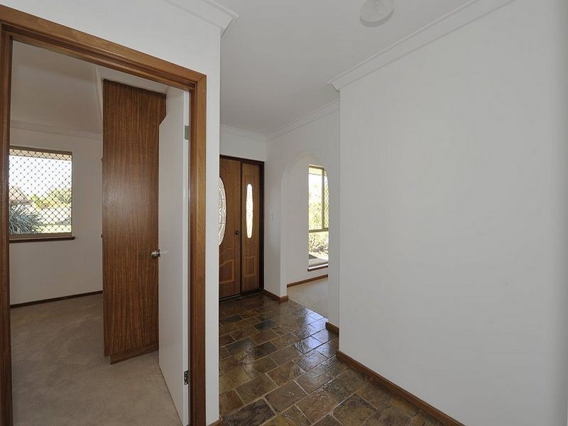 4 Watersun Drive, Silver Sands WA 6210